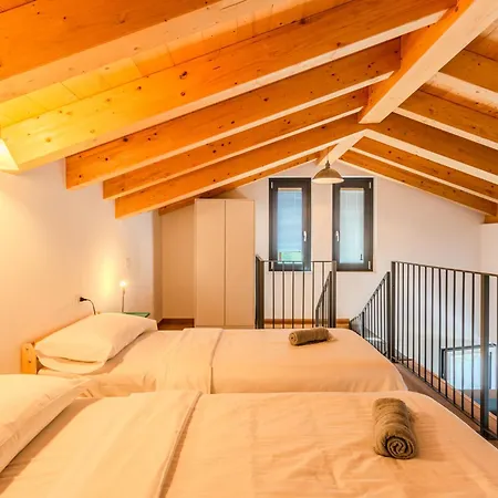 Turisport-4 By Interhome דרביו